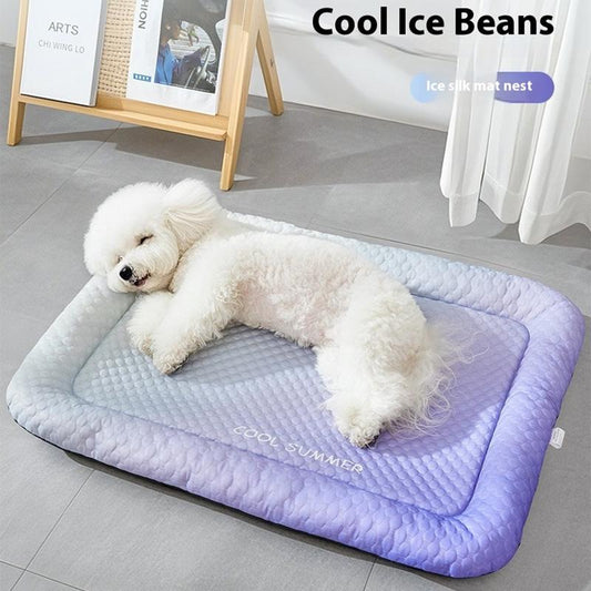 🐶【Limitiertes Angebot: 50% Rabatt】🐱 Kühlende Haustiermatte für Hunde und Katzen – Sommerliche Kühldecke aus Eisseide in Farbverläufen, atmungsaktives, weiches Schlafkissen für drinnen, Sofa und Auto, waschbar, verschiedene Größen erhältlich