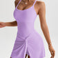 👗【Zeitlich begrenztes Angebot – 50% Rabatt】🏃 Damen Sport-Tank mit integrierter Shorts – ärmellos, Slim-Fit, knielang – perfekt für Golf, Yoga & aktive Tage. 🔥✨