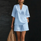 🔥 SOMMER DEAL: -50% 💫 Damen 2-teiliges Set 👚 V-Ausschnitt Top + Shorts – weich, leicht & super komfortabel 🌿